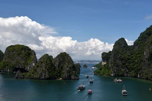 Vietnam Halong Bay 2