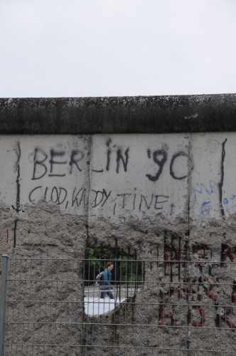 Walls  SAM9230